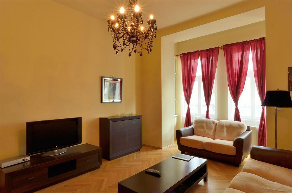 Downtown Kodanska Apart Otel