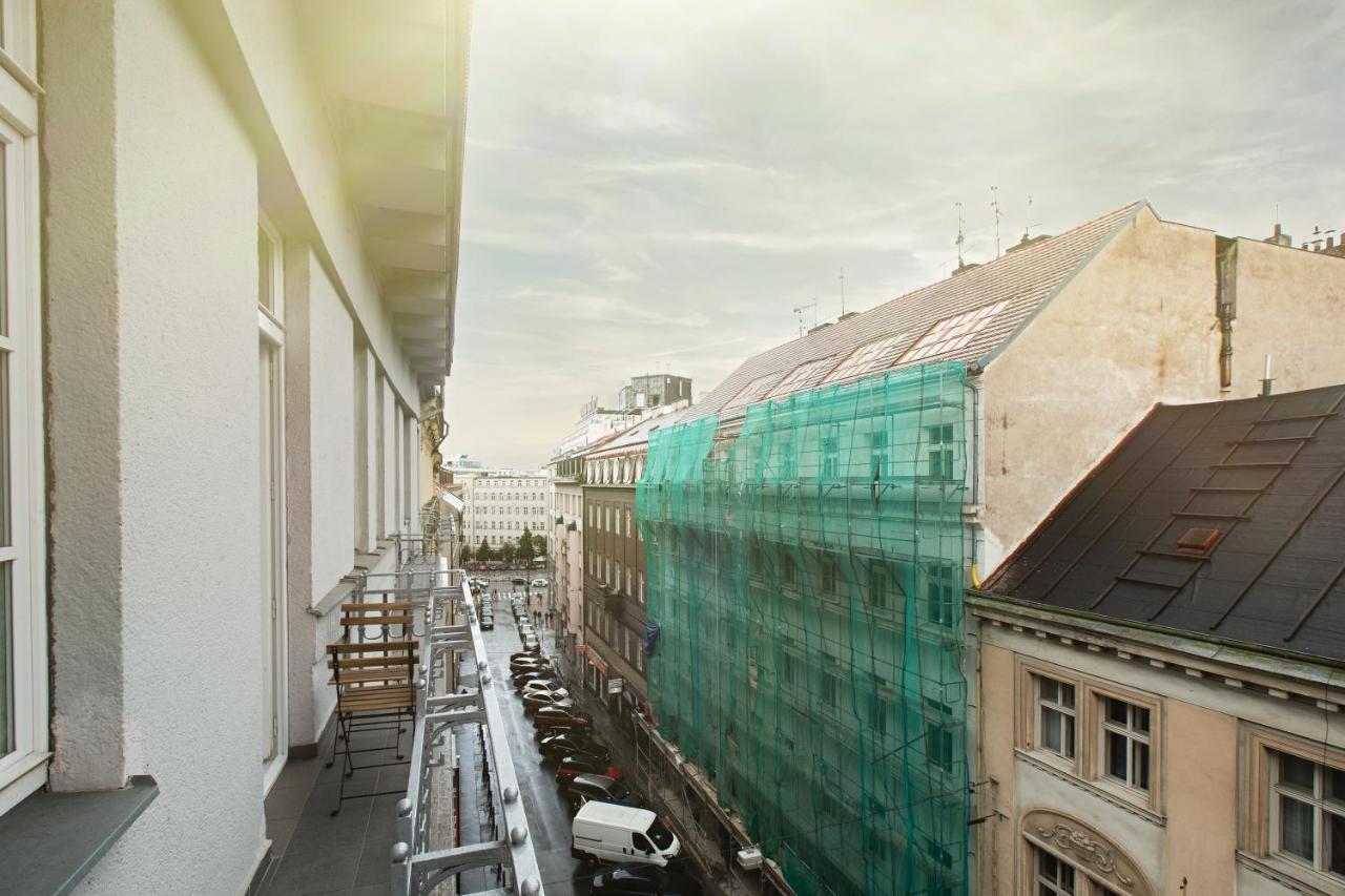 Apartment Luxury 150m2 On Wencelas Square With Private Garage