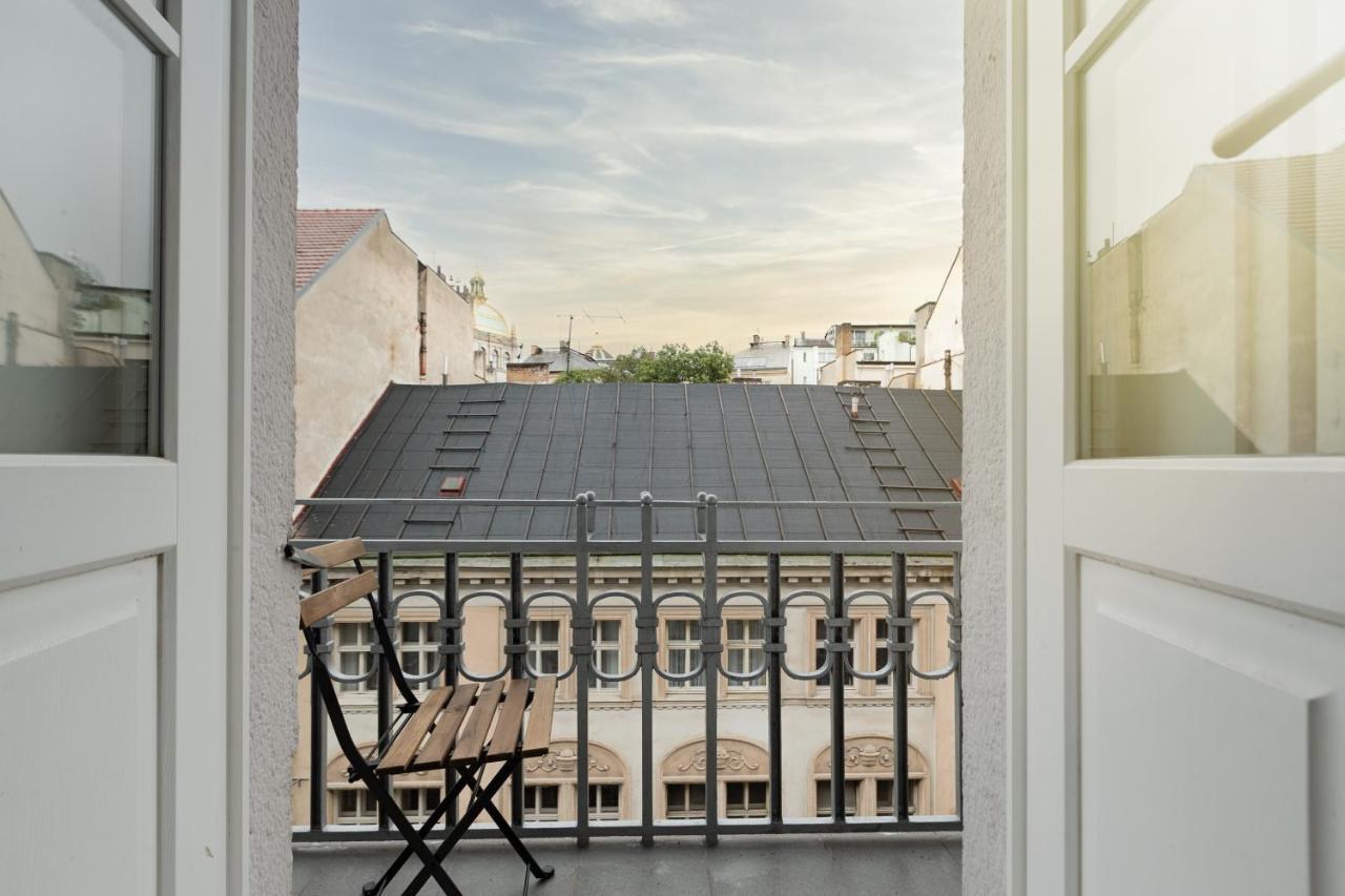 Luxury 150m2 On Wencelas Square With Private Garage * Prague
