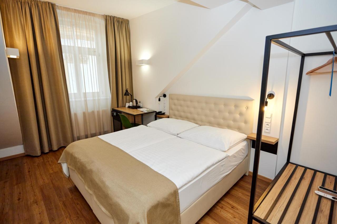 Garden Court 4* Prague