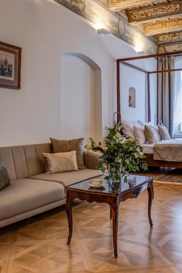 Nerudova 211 Hotel Prague