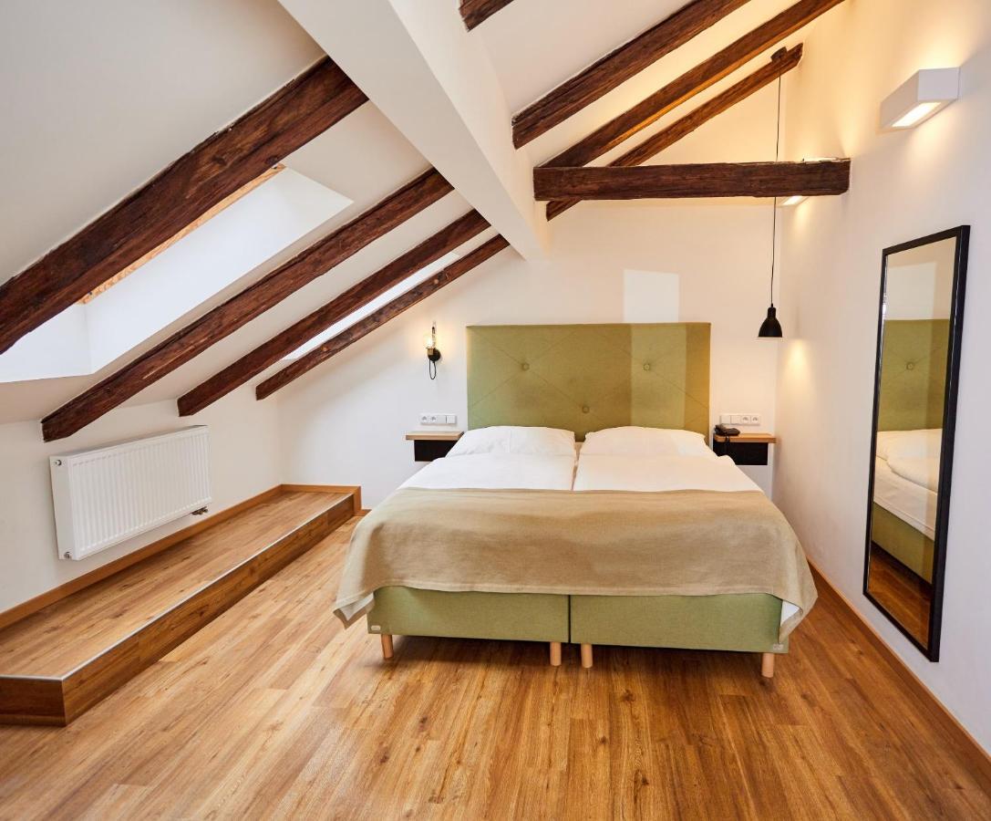Hotel Garden Court Praga