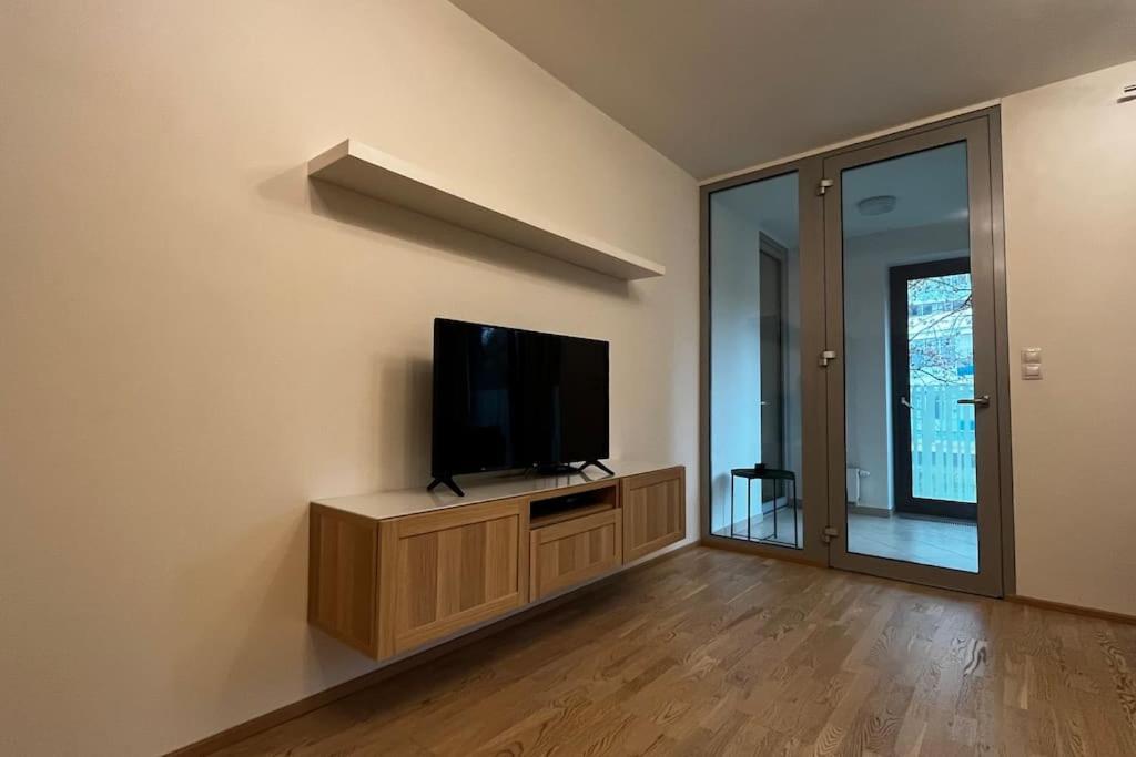 Garden Tower - Zimni Zahrada Apartment *