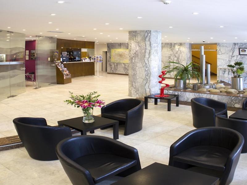 Luxury Family Bila Labut Hotel