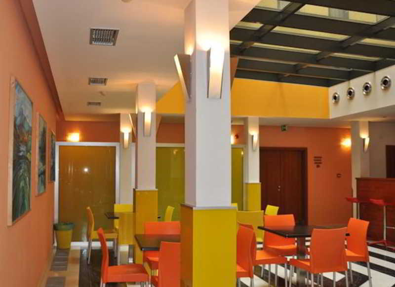 Hotel De Luxe 3*