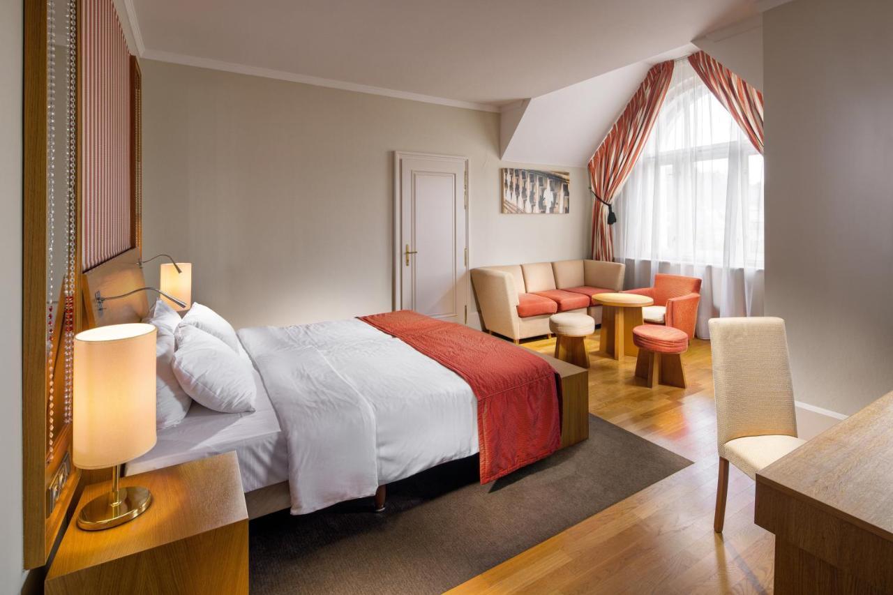 Mamaison Riverside 5* Prague