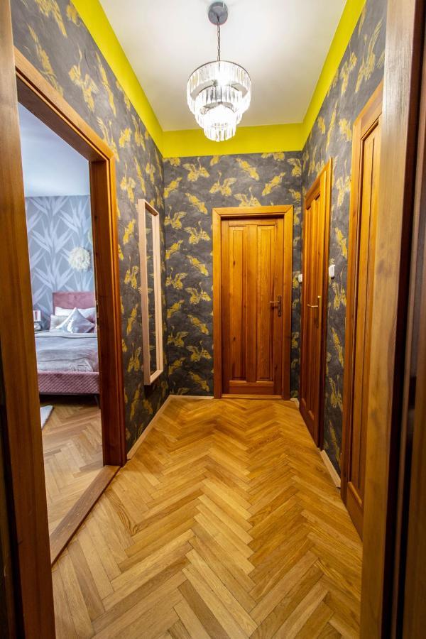 National Museum 3bdr Golden Stork Spot * Prague