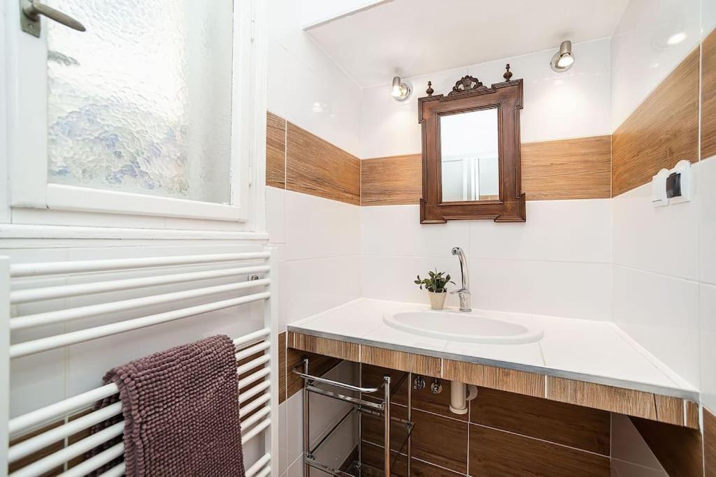 Classic Old Town Apartment Prague