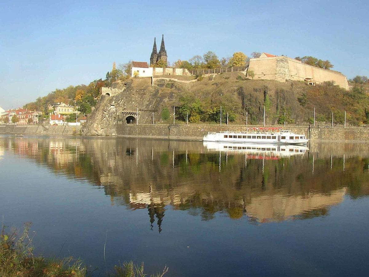Helen Homestay Vysehrad Daire Prag
