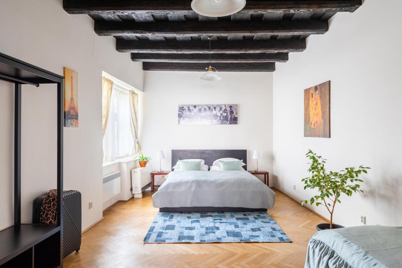 Apartment St. George