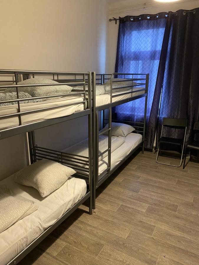 Easy Housing Hostel *