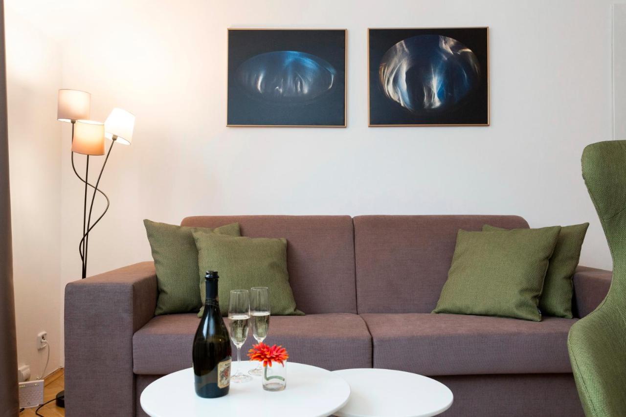 Days - Modern - New Town Apartment