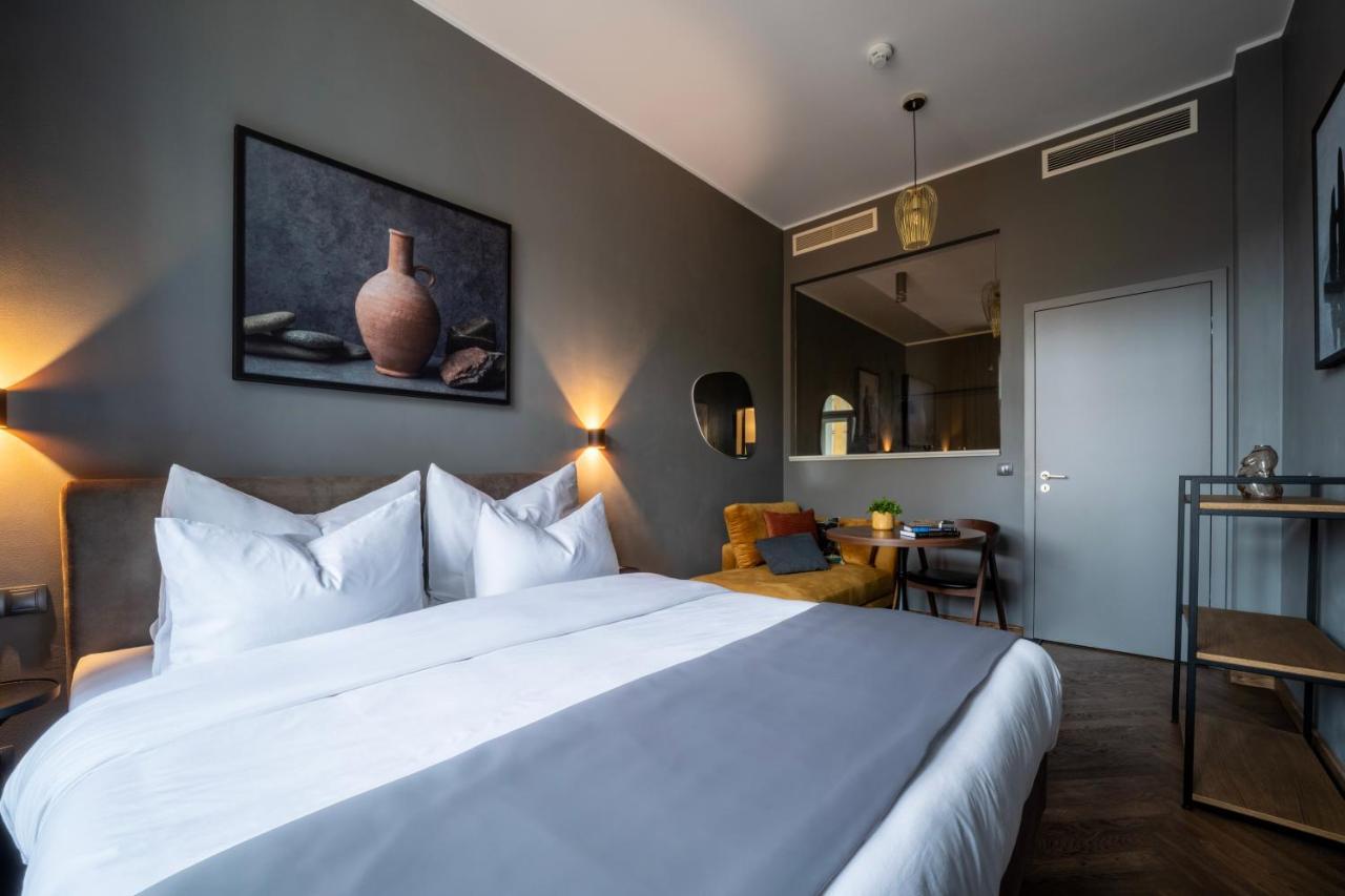 The Viaduct - & 4* Prague