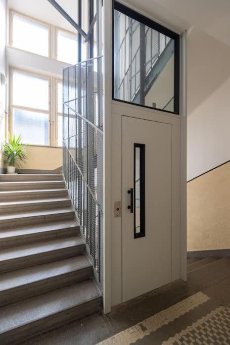 Luxury 3bedrs 2baths By Old Town Square * Prag