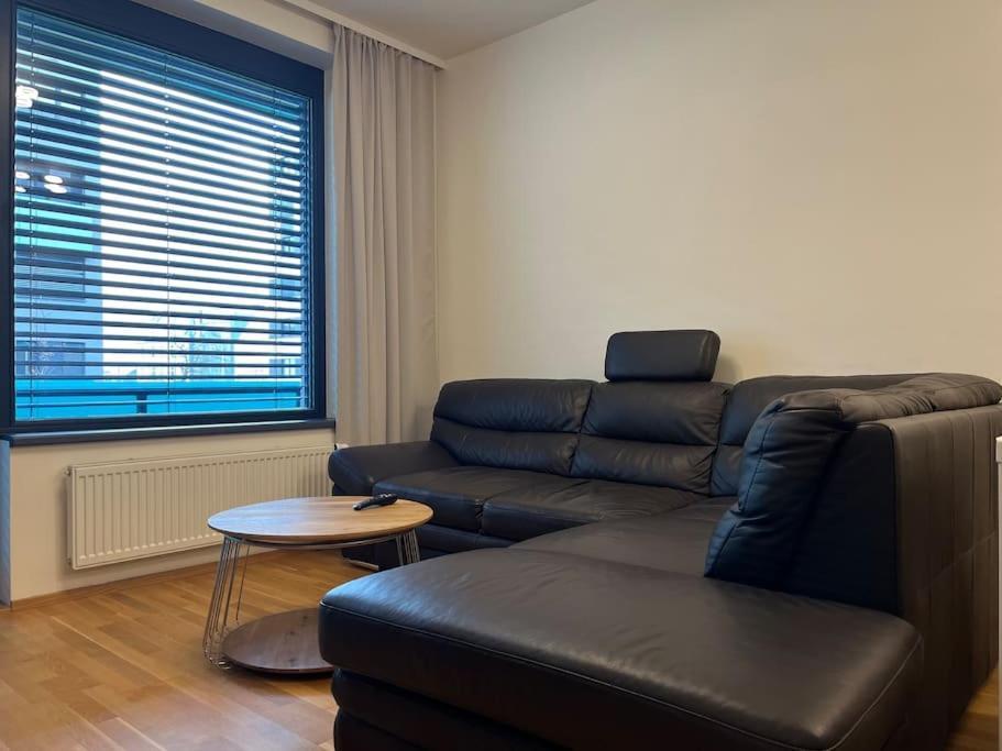 Apartamento Holesovice,balkon,garaz *