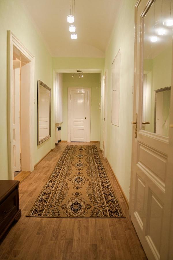 Helen Homestay Vaclavske Namesti * Prague