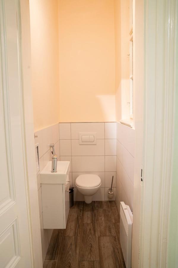 Helen Homestay Vaclavske Namesti * Prague