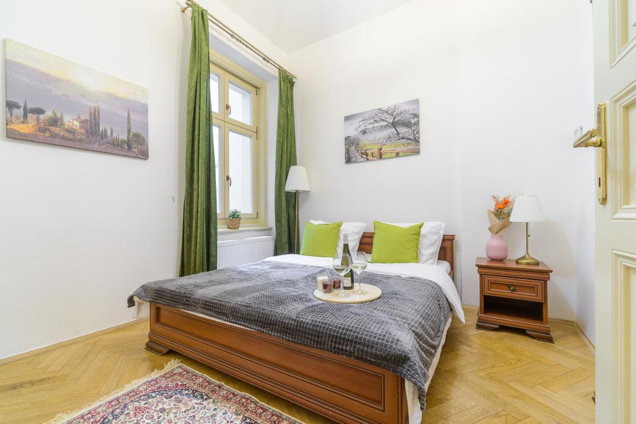 Appartement Superior Near Dlouha Street *
