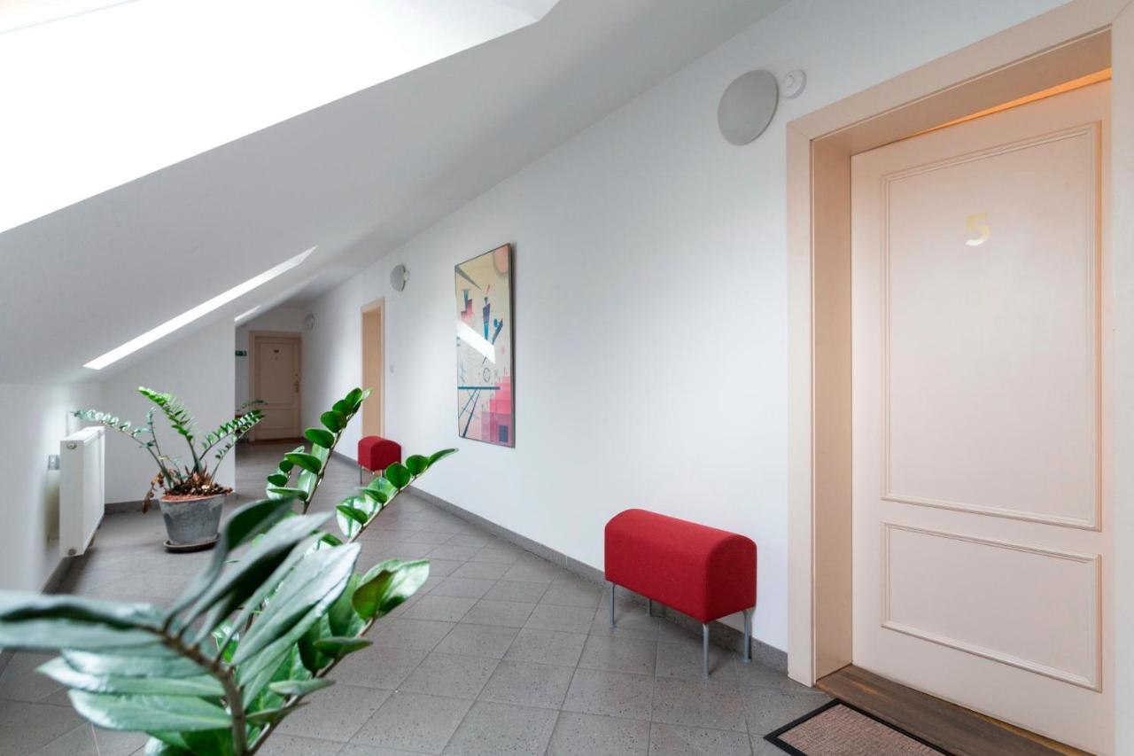 Days - Modern - New Town Apartment