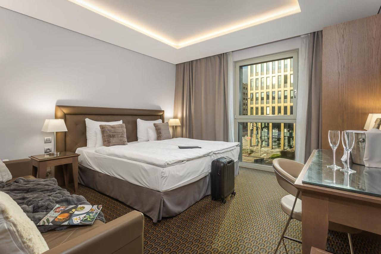 Royal 4* Prague