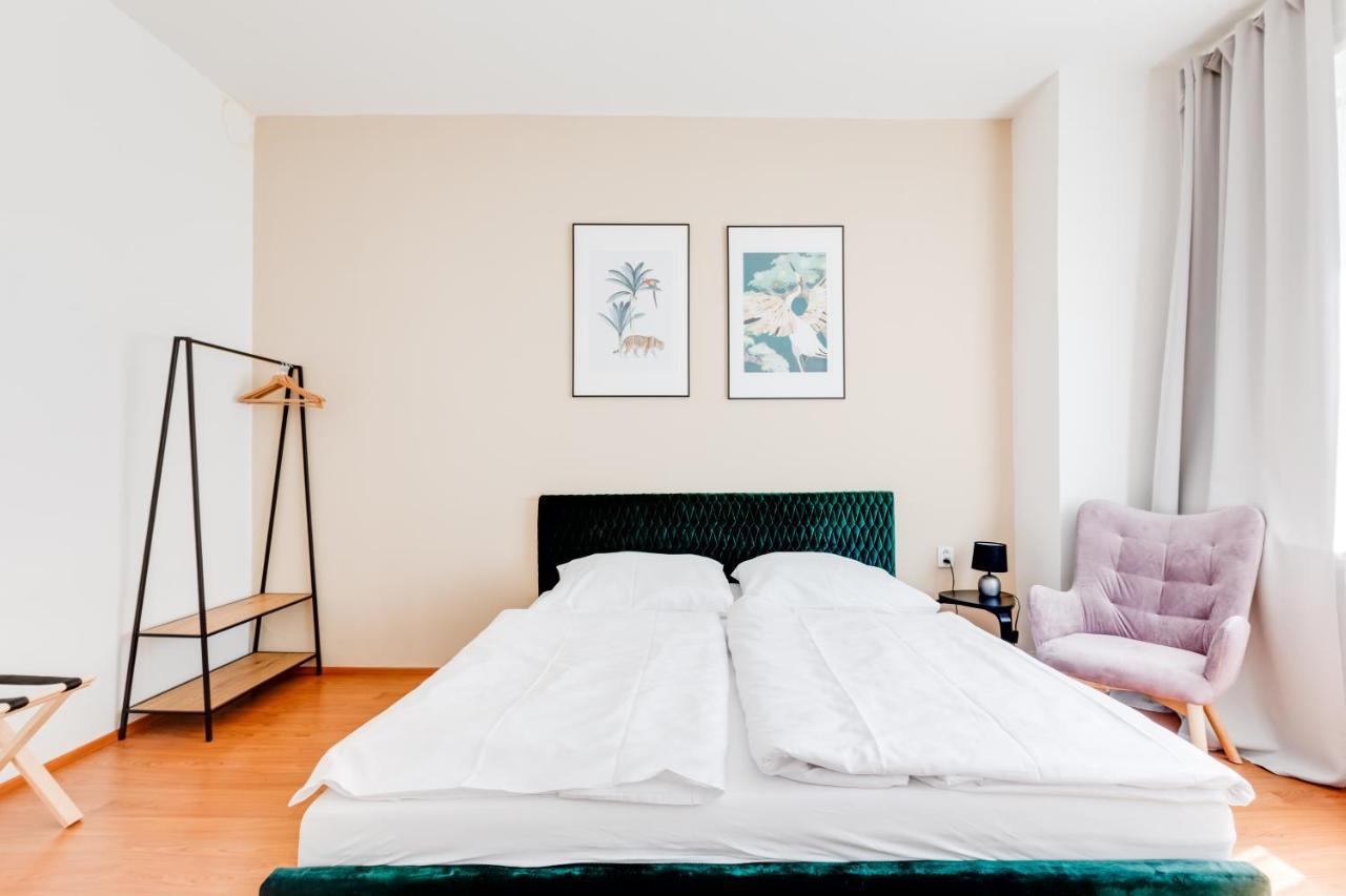Riben House Aparthotel *