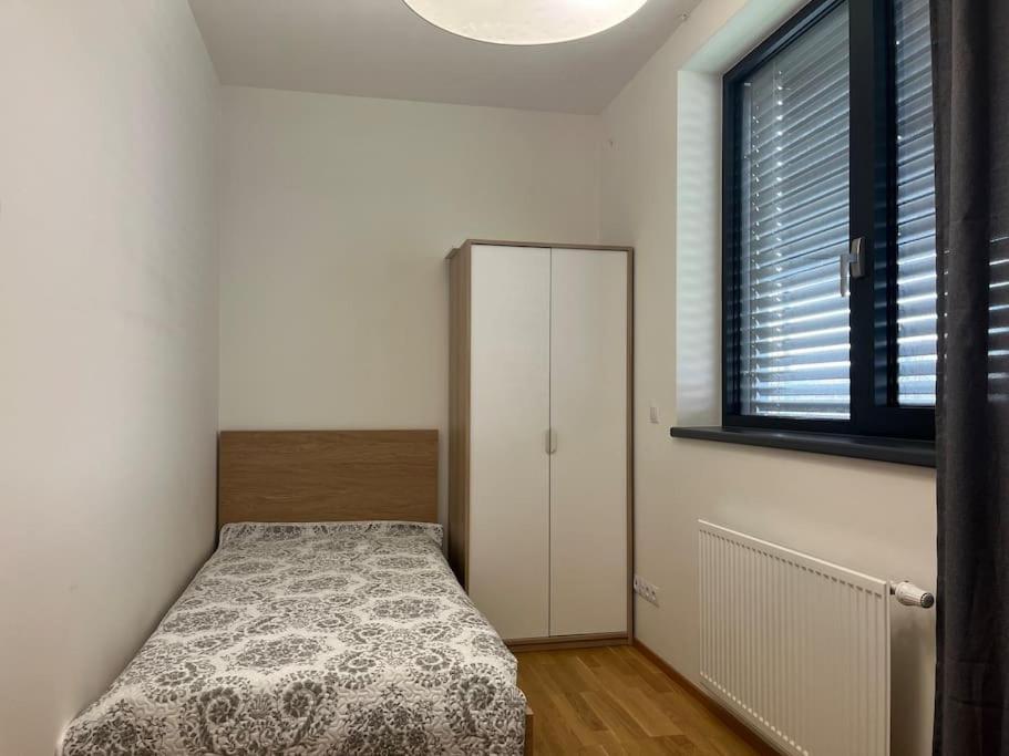 Holesovice,balkon,garaz Apartamento