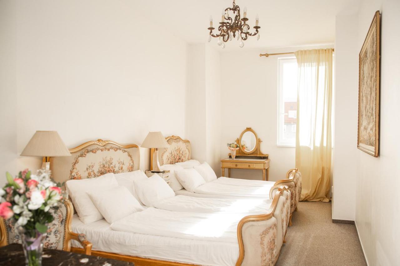 Bank Invest Apartmens - Old Town Praga