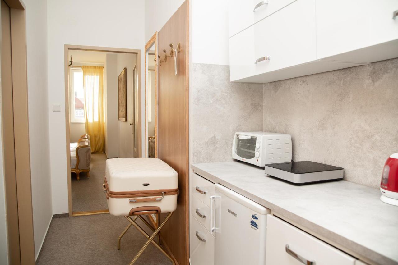 Bank Invest Apartmens - Old Town Praga