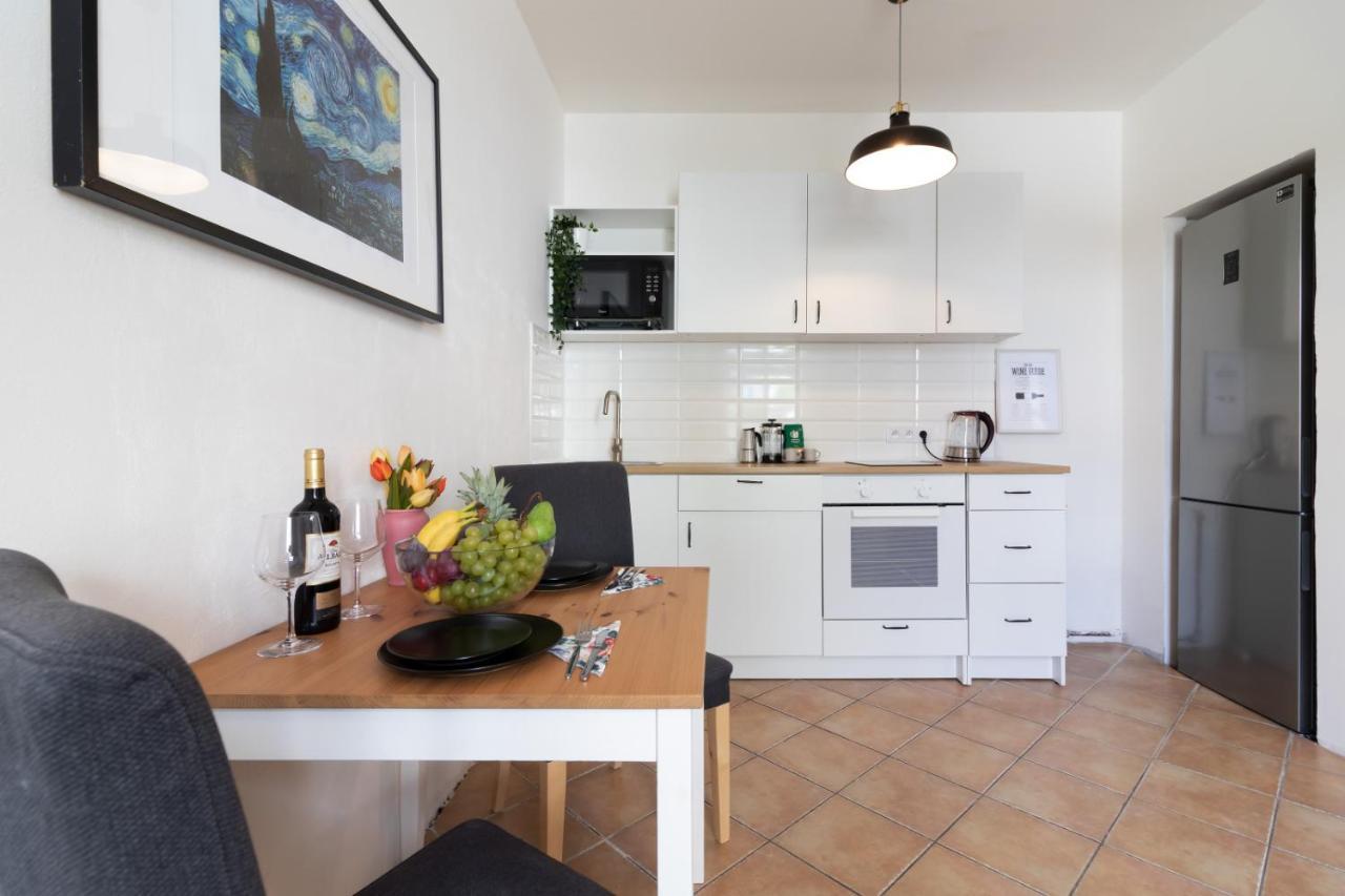 Apartamento Aparts By The Bridge Praga