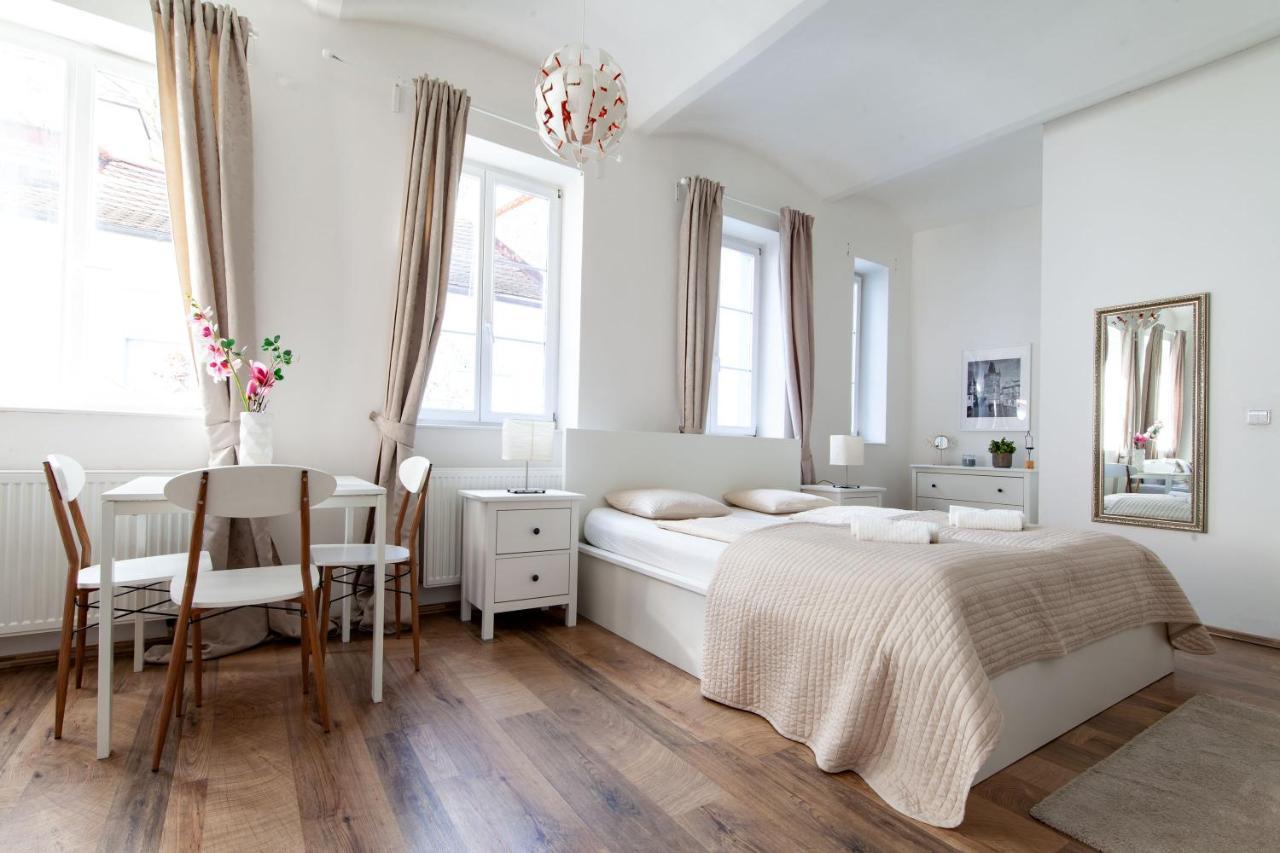 Apartamento Aparts By The Bridge