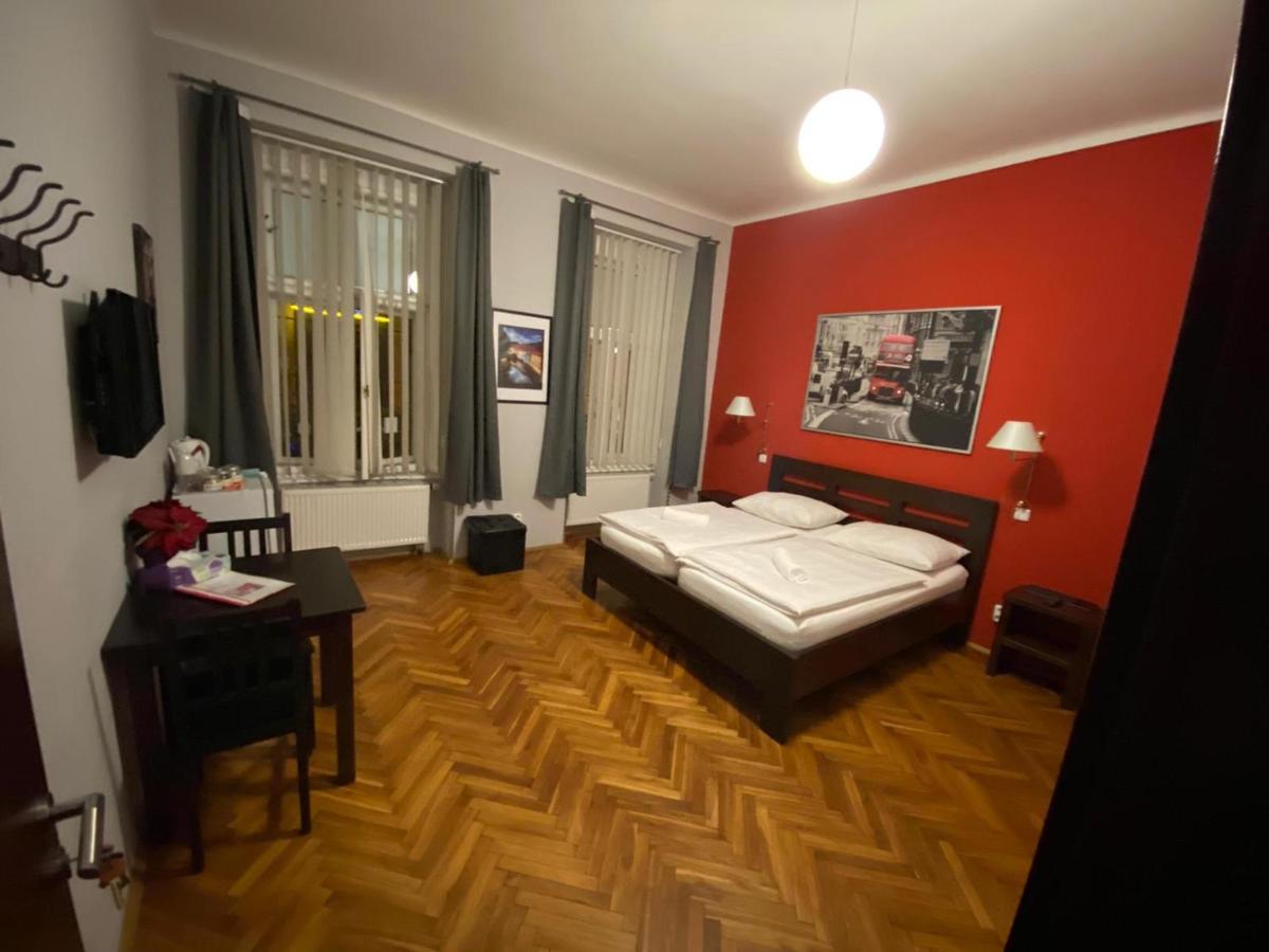 Hotel Central Station Studios