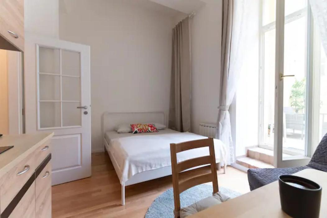 Appartement Favorite In The Center Of 1