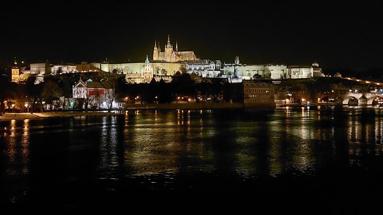 Superior Near Dlouha Street * Prague