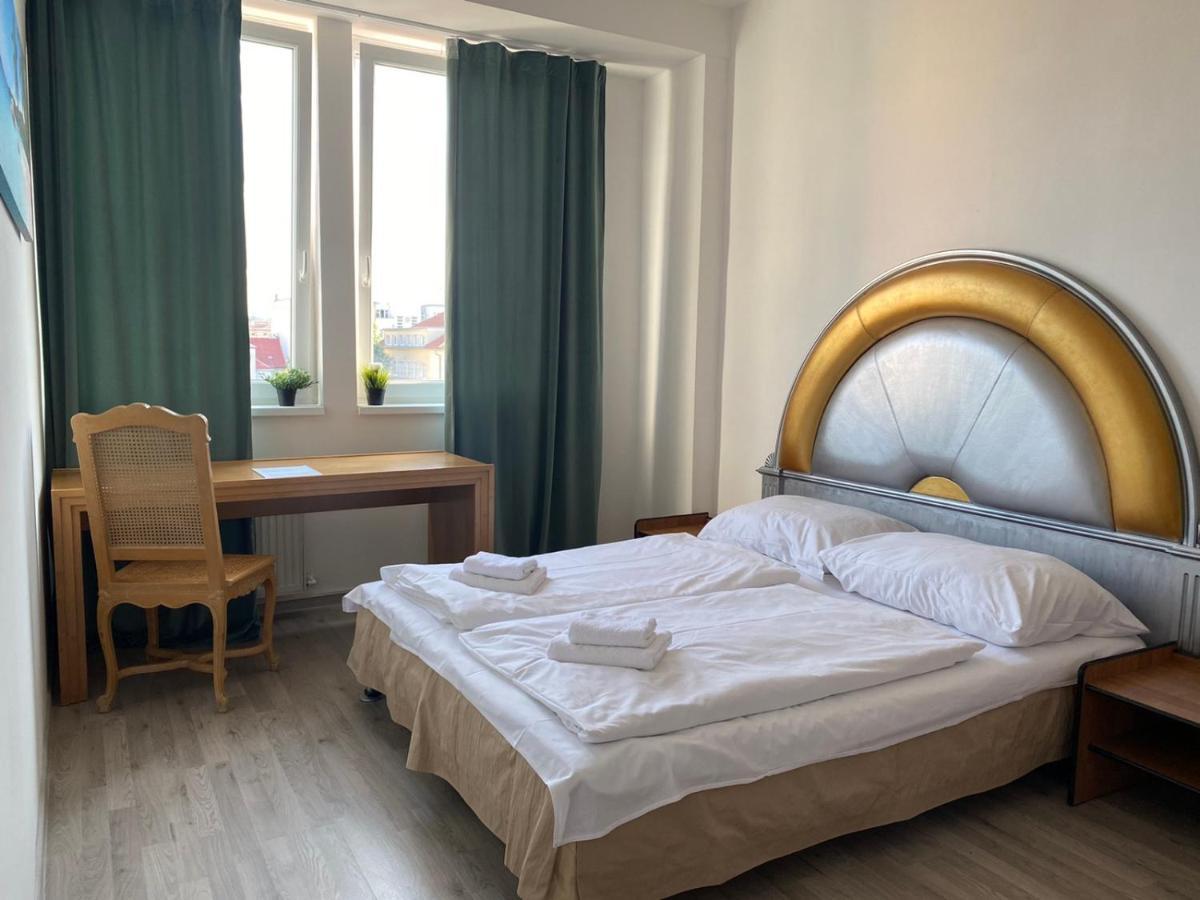 Bank Invest Apartmens - Old Town Apartamento *