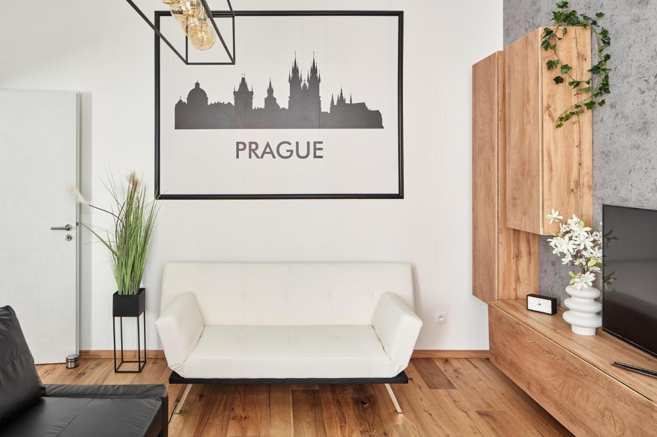 Days - Stylish - Workspace * Prague