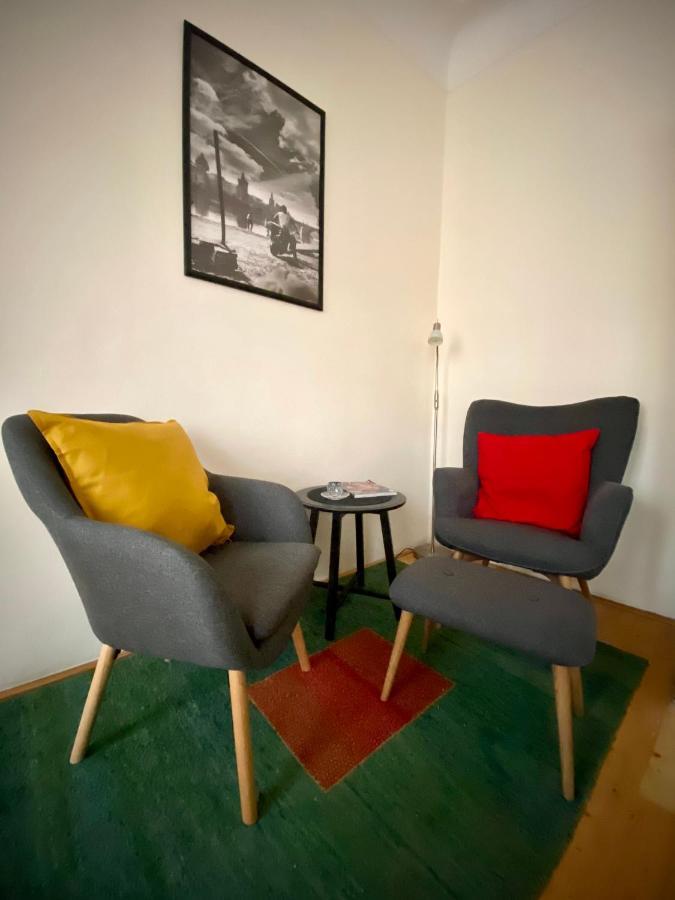 Utulny Byt Pod Prazskym Hradem Apartment *