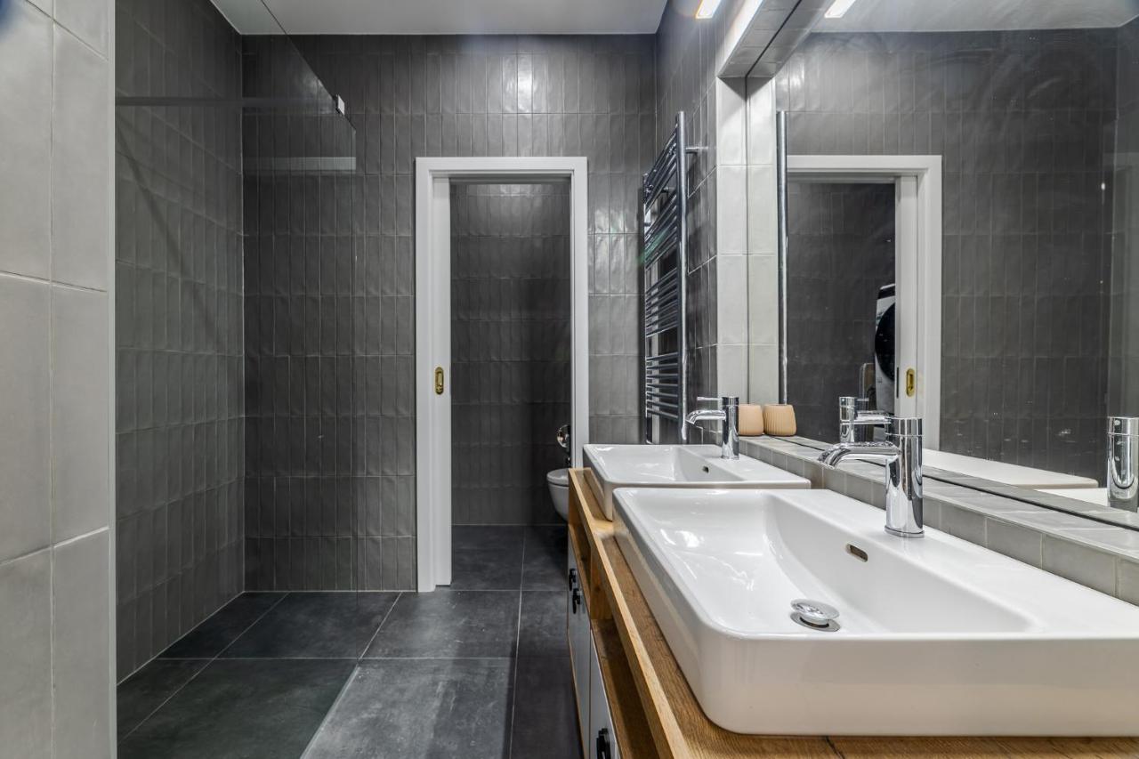 Luxury Located In Nove Mesto In The Centre Of Apartamento