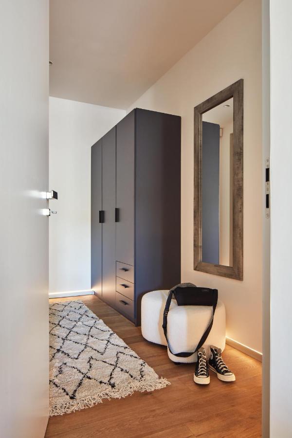 Appartement Days - Stylish With Terrace - Parking - Quiet Area