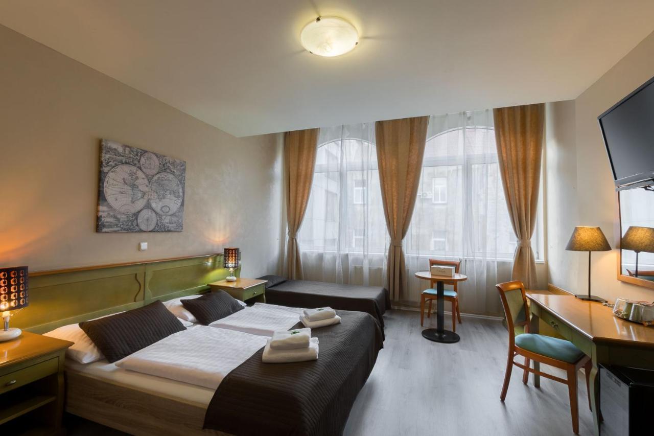 Augustus Et Otto 4*