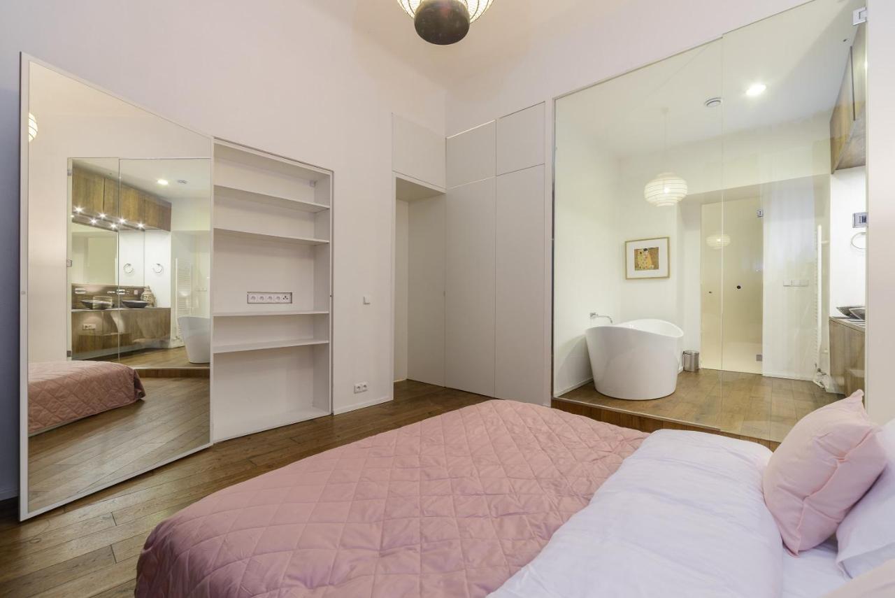 Luxury Three-room