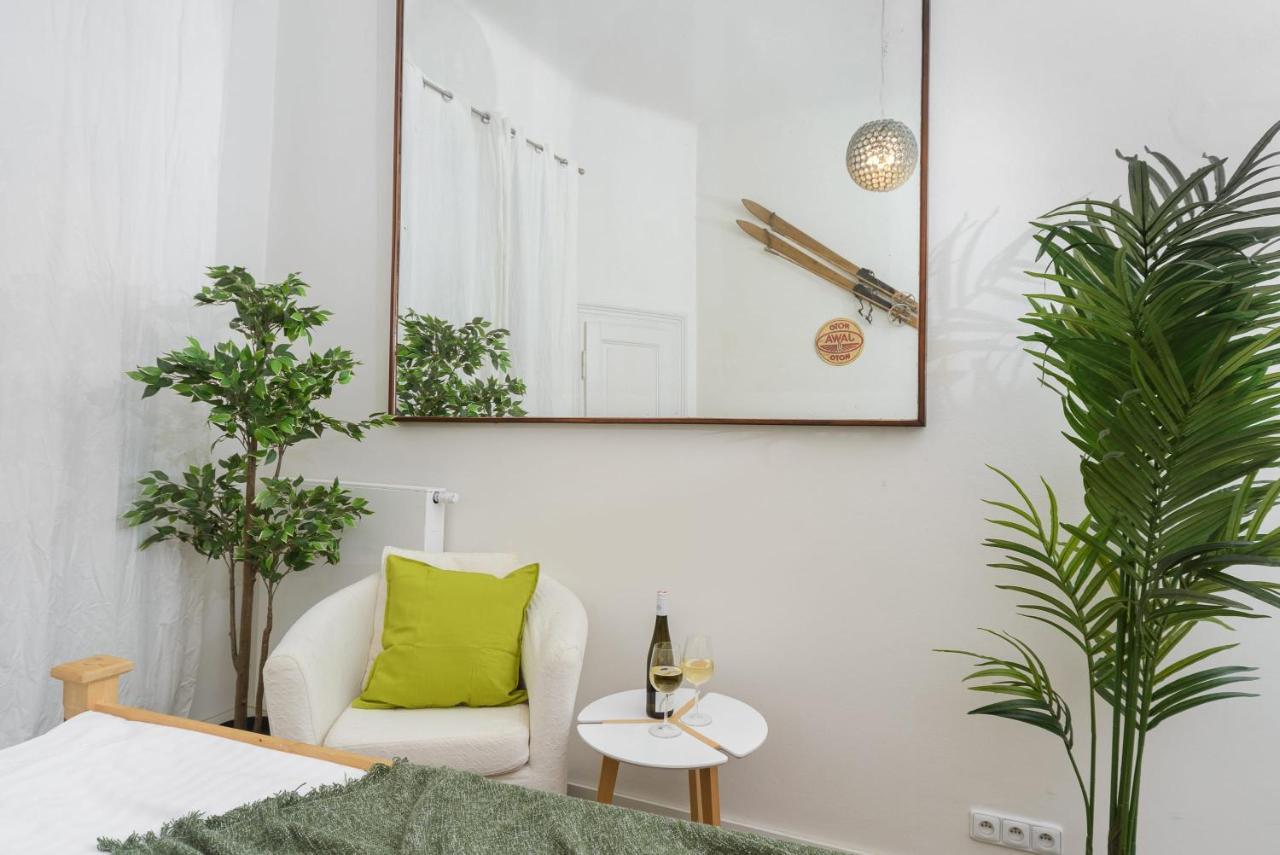 Luxury Three-room Apartment Prague