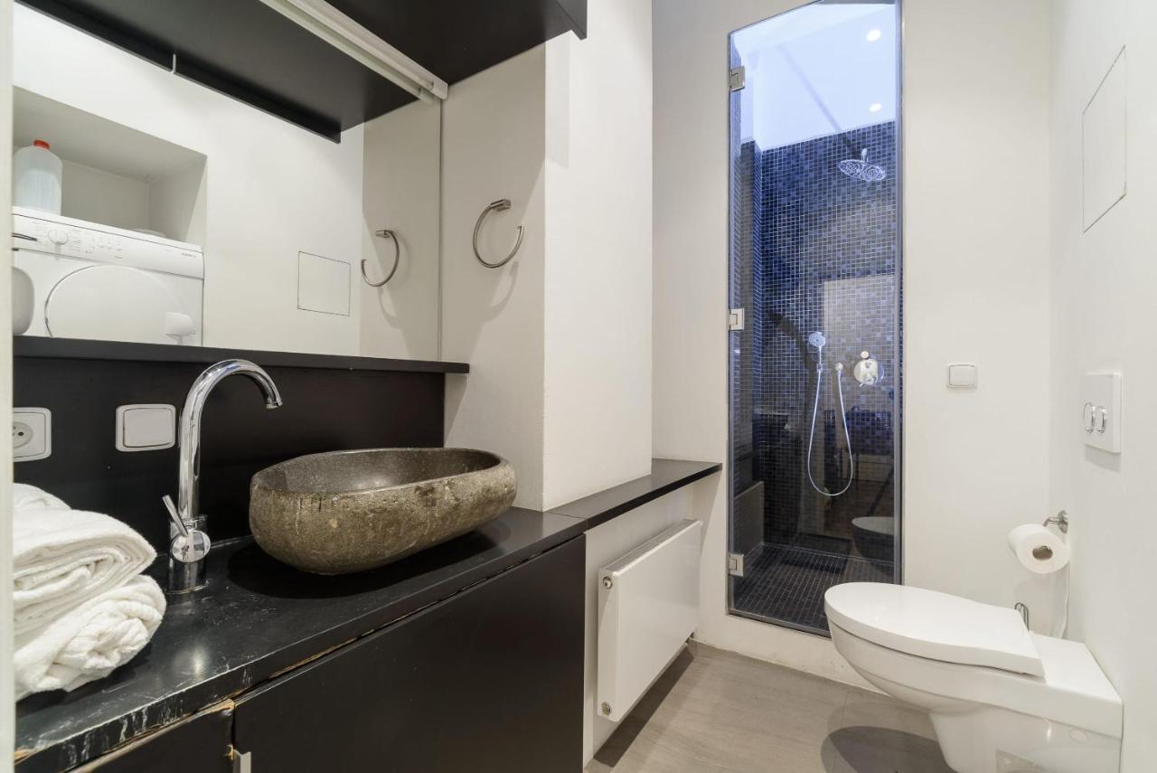 Luxury Three-room Apartment