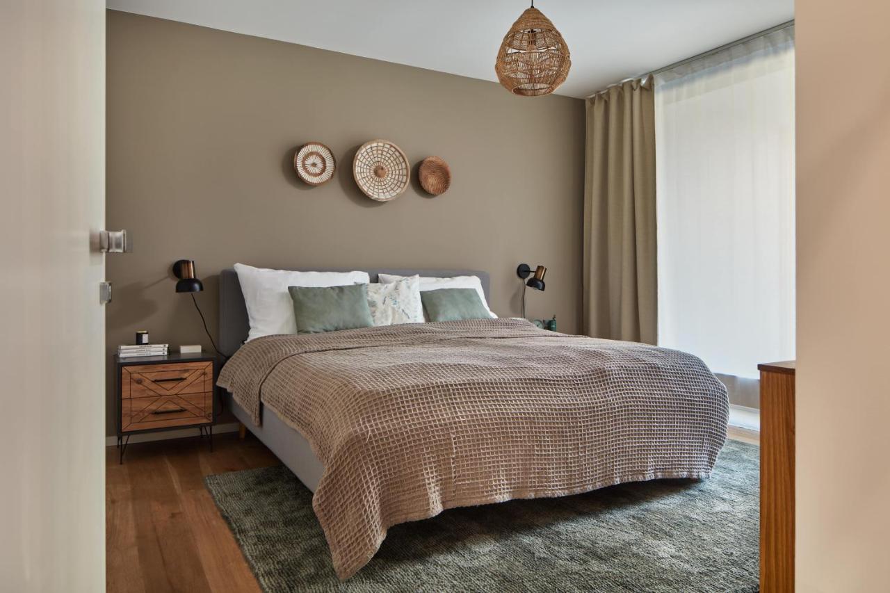 Appartement Days - Stylish With Terrace - Parking - Quiet Area