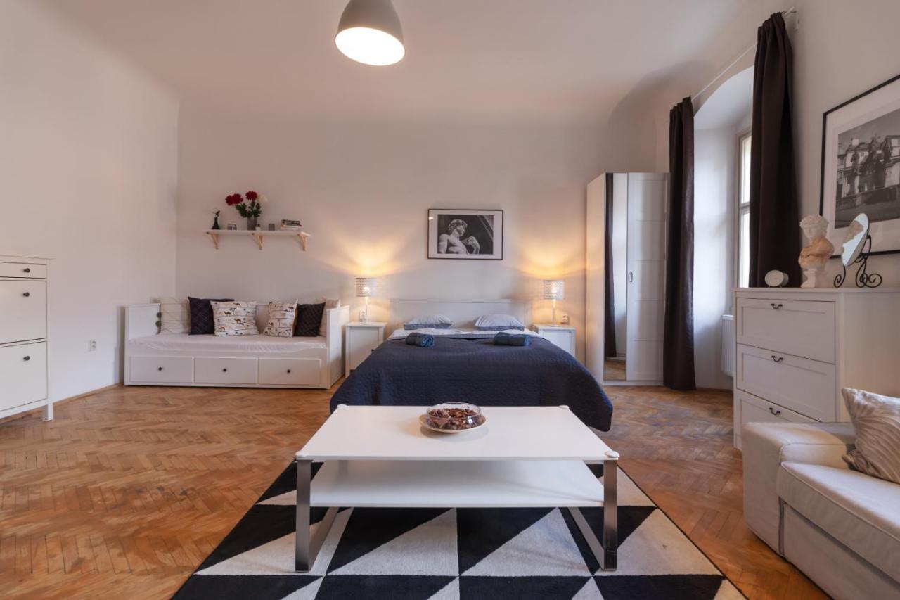 Apartamento Aparts By The Bridge Praga