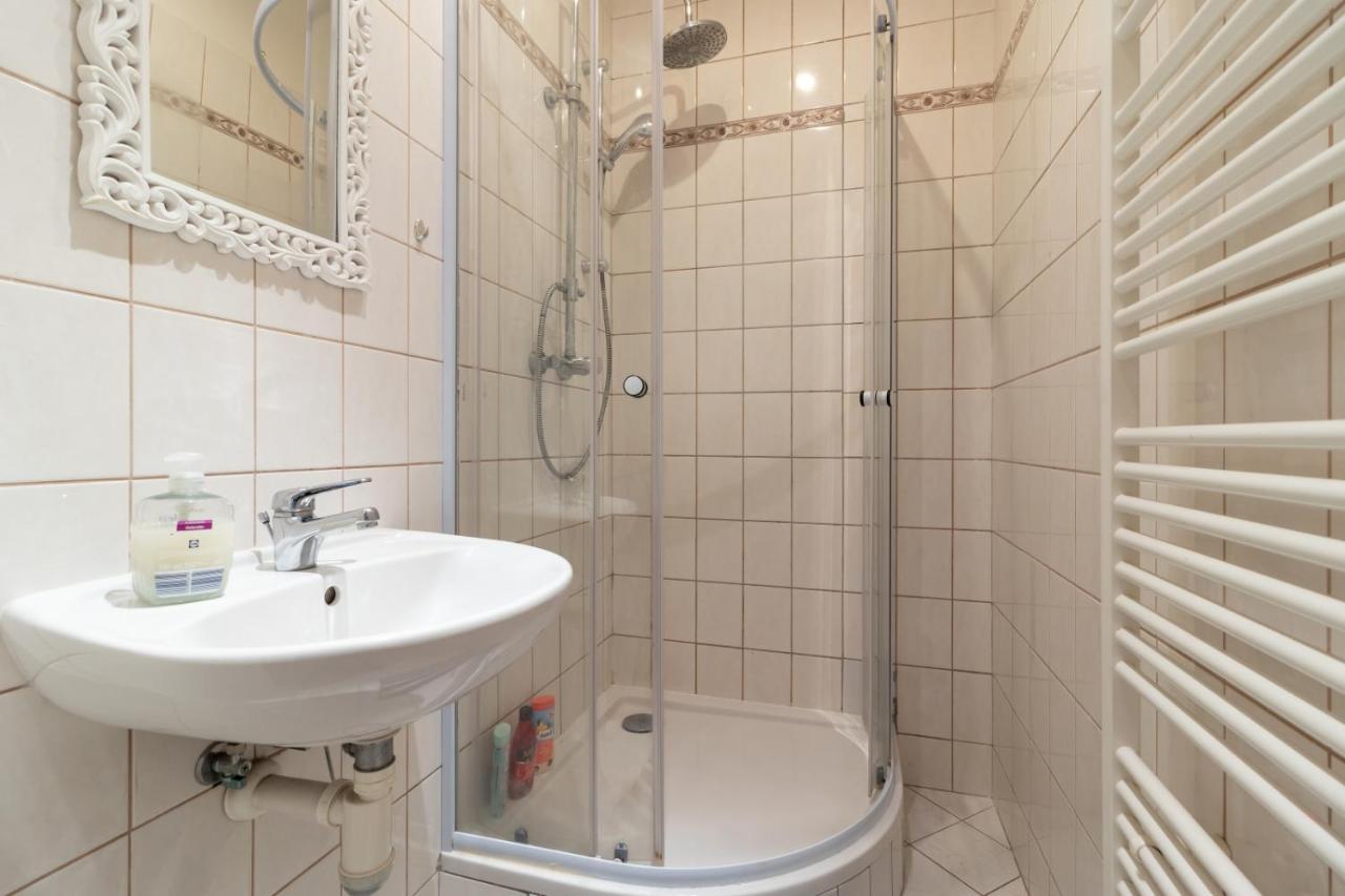 Apartamento Aparts By The Bridge