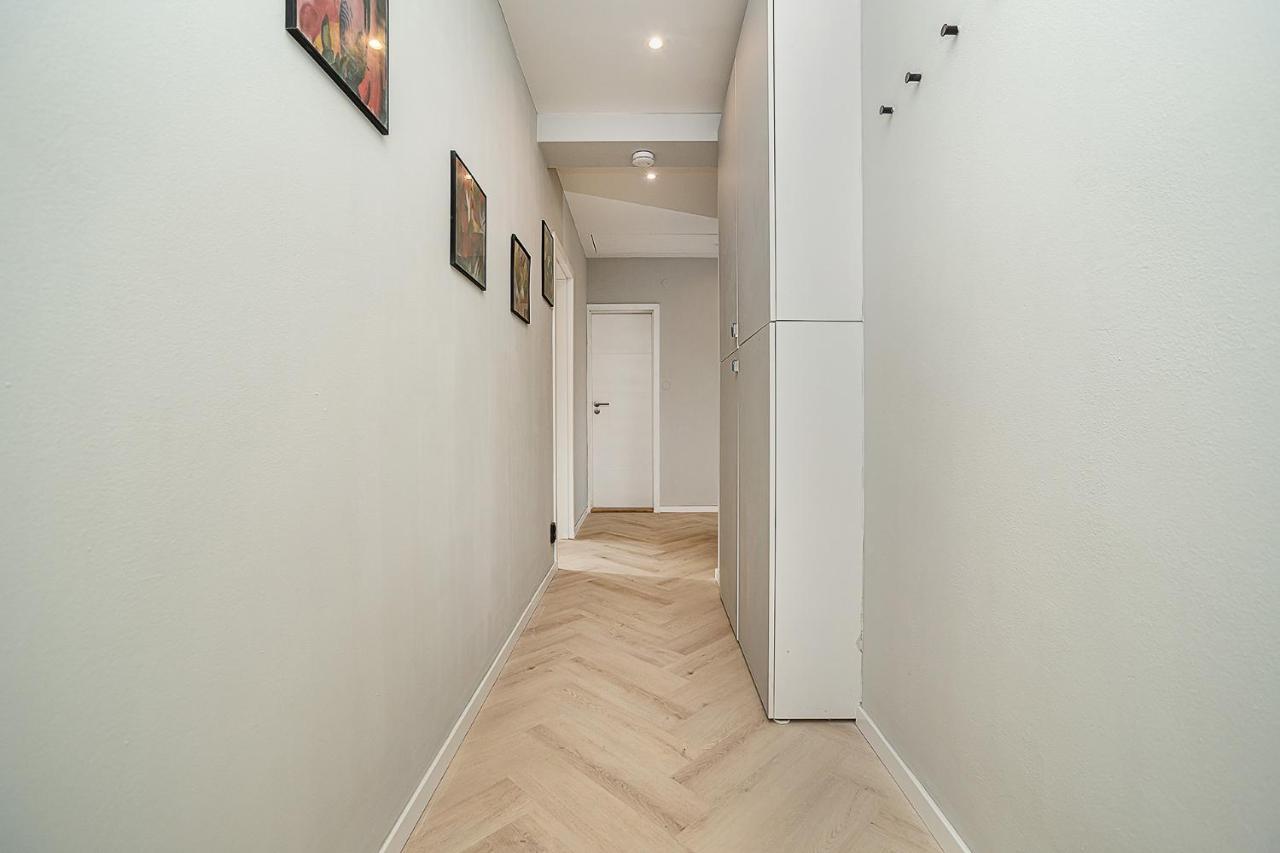 Apartment Big 4-bedroom Flat, Terrace With Great Vitkov View