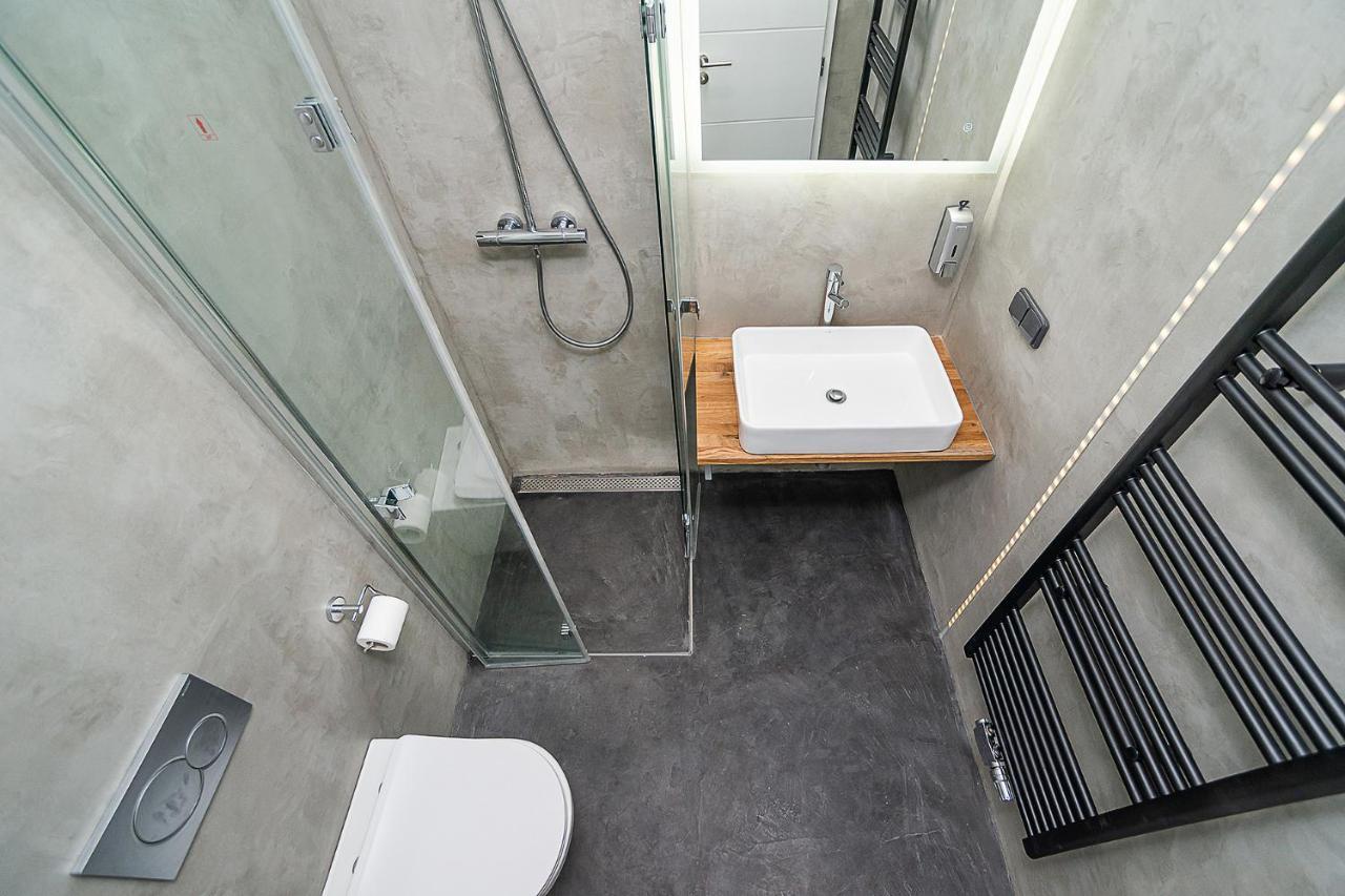 Big 4-bedroom Flat, Terrace With Great Vitkov View Apartment *