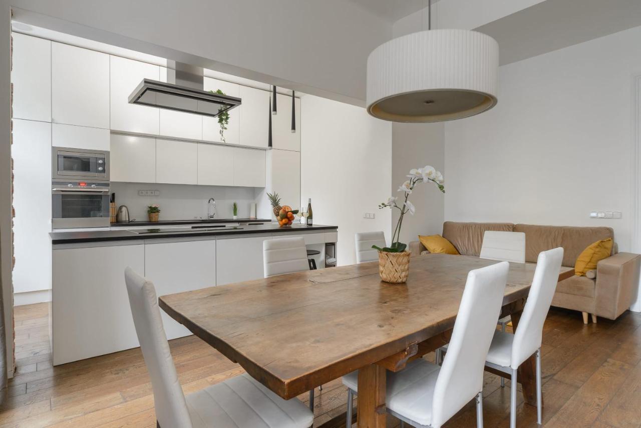 Luxury Three-room Apartment Prague