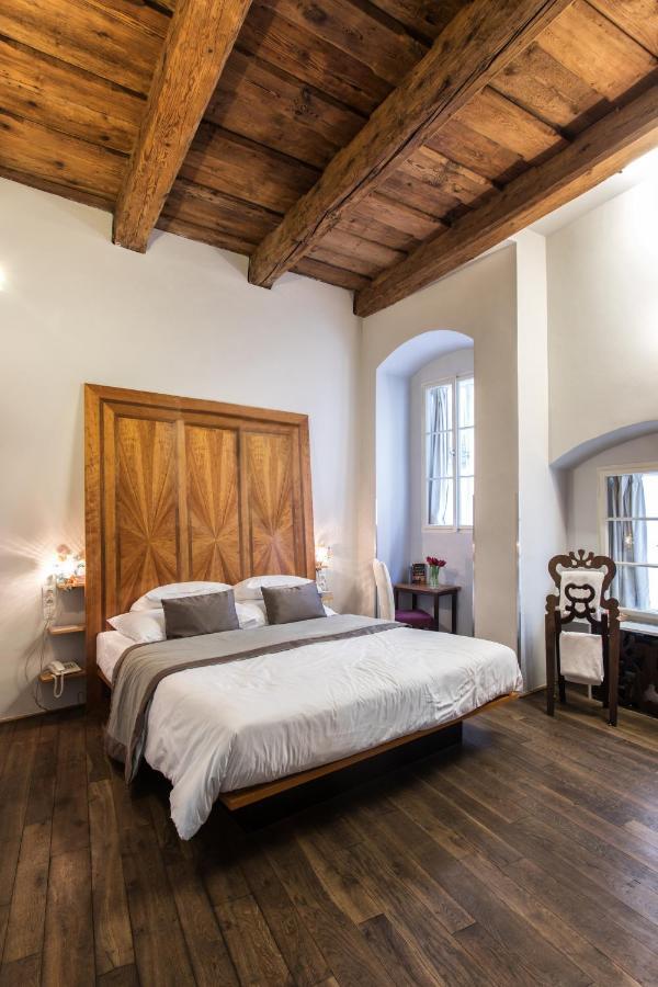 Design Neruda Hotel 4*