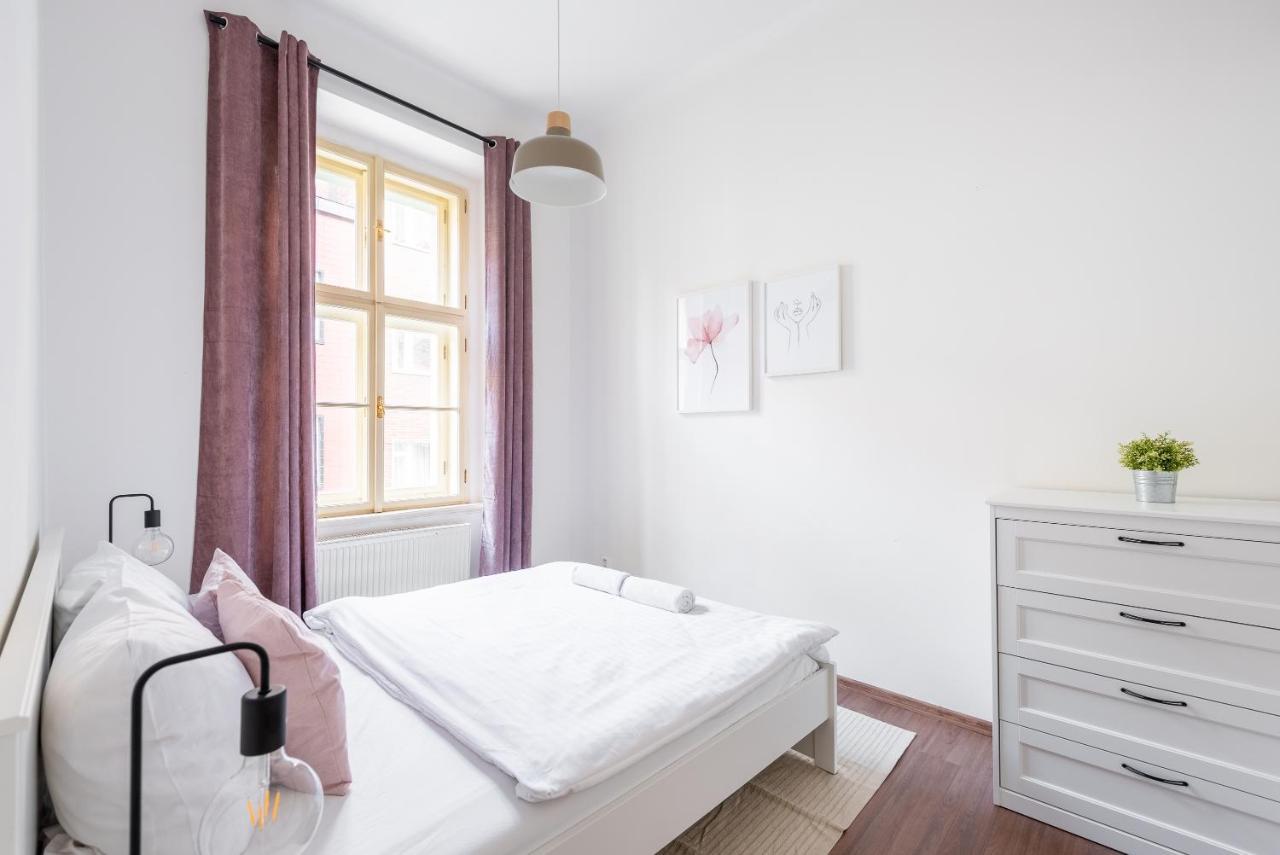 Apartment Budget Reznicka *